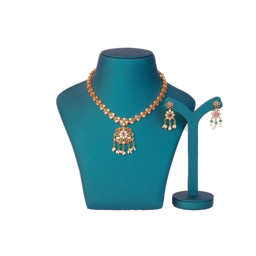 ANTIQUE JEWELLERY