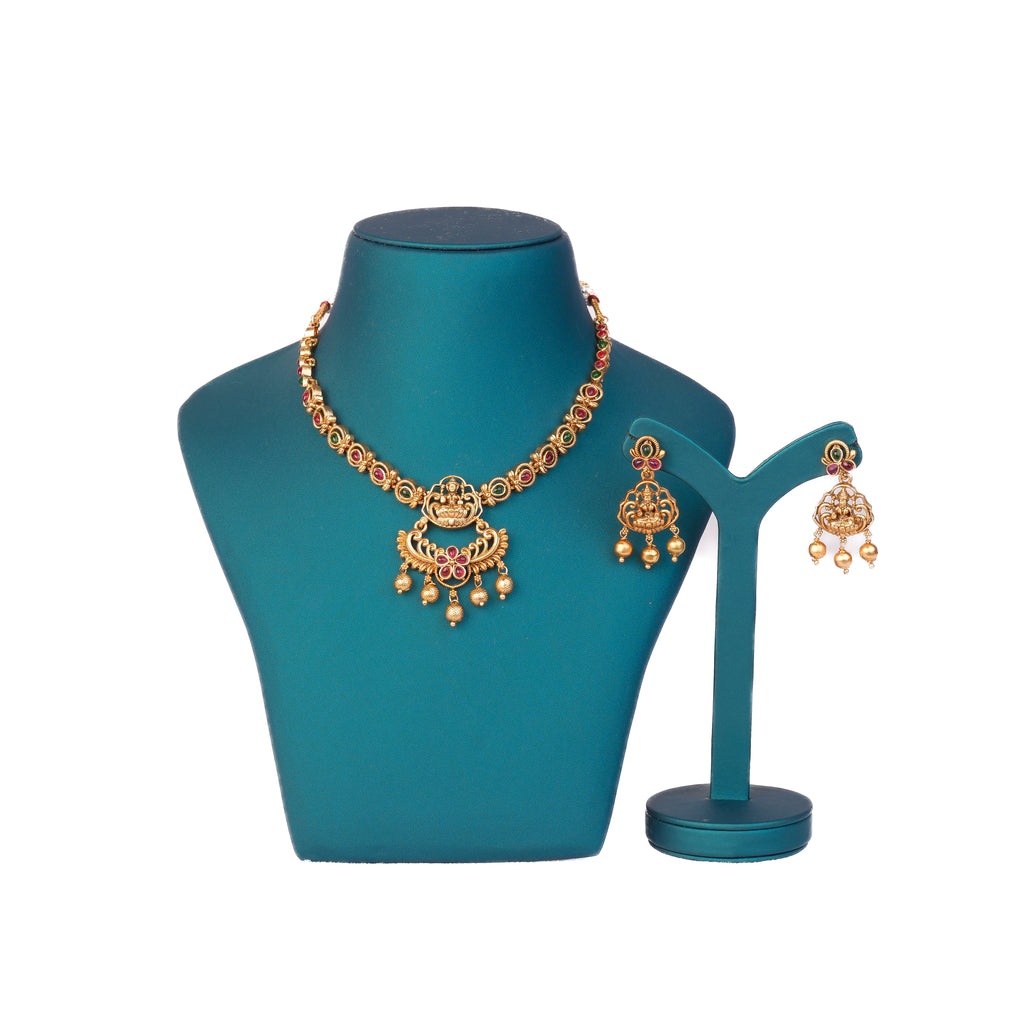 ANTIQUE JEWELLERY
