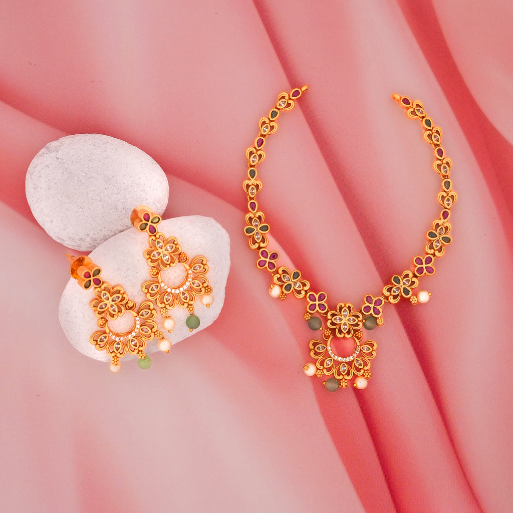 ANTIQUE JEWELLERY