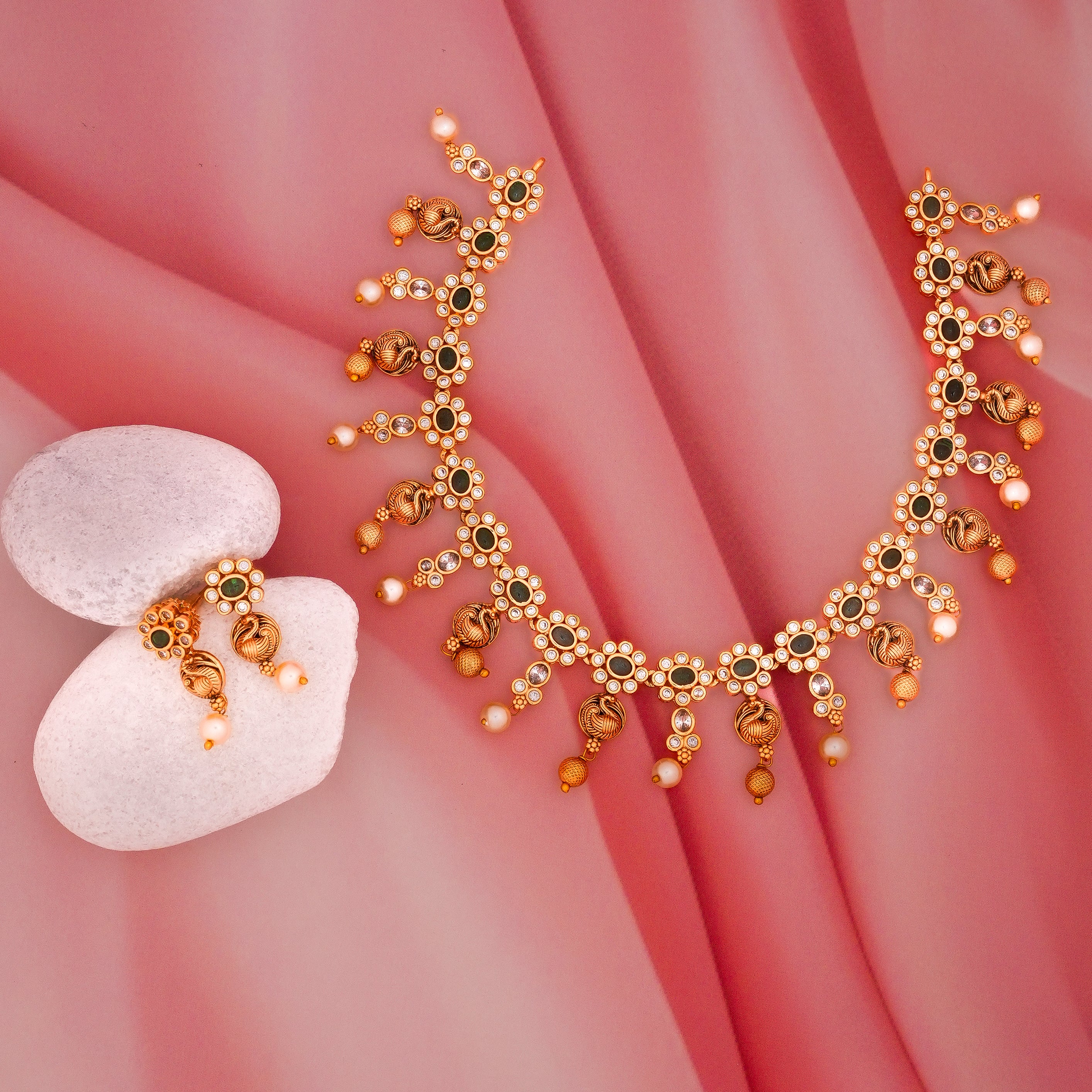 ANTIQUE JEWELLERY